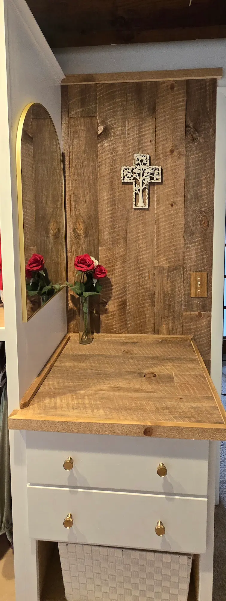 wall in closet